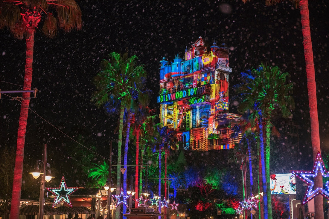 Walt Disney World 2026 Holiday Deals: Up to 25% Off Rooms + Free Park Hopper!